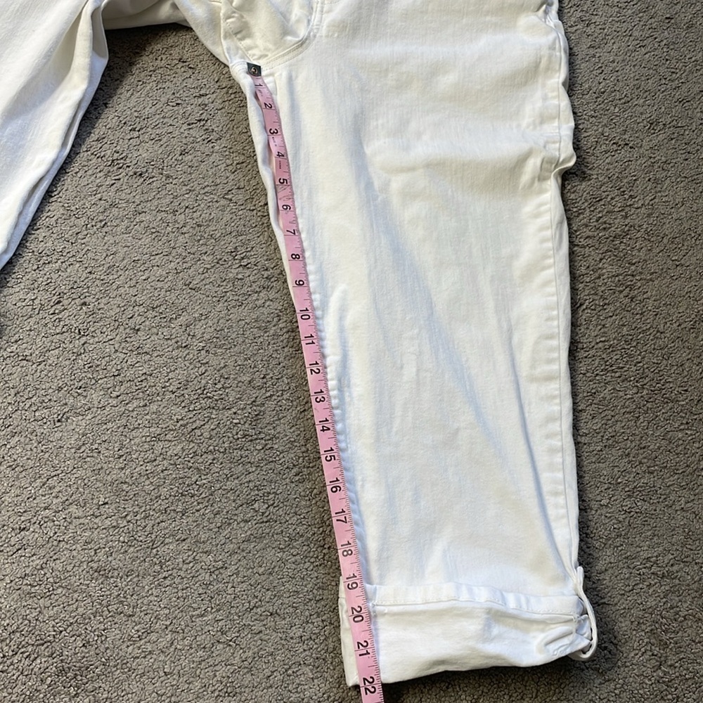 Nine West Jeans White Studded Capris | Size 16/33 - Picture 11 of 12